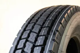 Akd513 Akuma 2 Pcs - 11 R24.5 Premium Truck Tire Drive