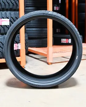 221017717 Atlas 4 New Force Uhp 275/25r26 98w Tires