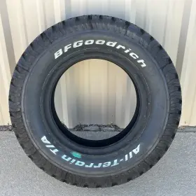 70r16 Bfgoodrich 02977 Nos Tire - All-terrain T/a Ko 117s Lt265/70r16/8