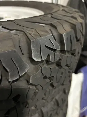 70r16 Bfgoodrich 33403 All Terrain Ta Ko2 235/70r16 Tires On Land Rover Series 3 Wheels
