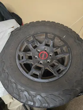 70r17 Bfgoodrich 44092 All Terrain Ta Ko2 265/70r17 4 And Trd Rims