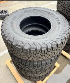37x12.5r17 Bfgoodrich 80088 5 Five All Terrain Ta Ko2 Tire Used Less Then 1500 Miles 37x12.5r17 Bfgoodrich 80088 5 Five All Terrain Ta Ko2 Tire Used Less Then 1500 Miles