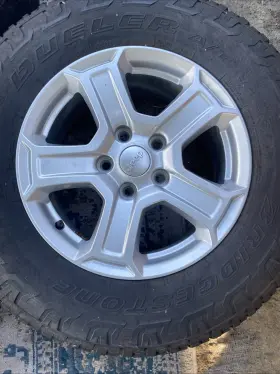 000017 Bridgestone 2 Dueler A/t Revo 3 Lt 245/75r17 121/118r E 10 Ply At All Terrain