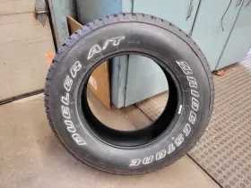 057945 Bridgestone 255/70r18 Dueler A/t