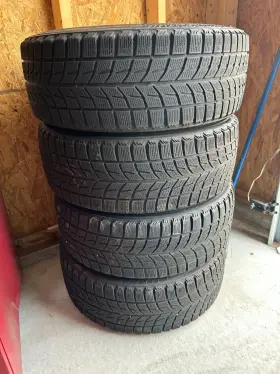 131538 Bridgestone Set Of 4 Used Blizzak Lm-60 205/45r17 84h Studless Snow Tires
