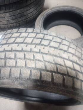 Bridgestone 585.24540r18 245/40 R18 Tire Blizzak Mz-03 9/32 Tread Depth 3176241