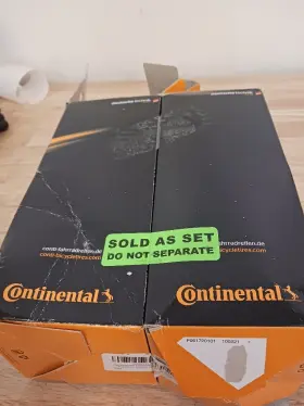 P061720101 Continental Gatorskin Folding Tires 700x32c Pair