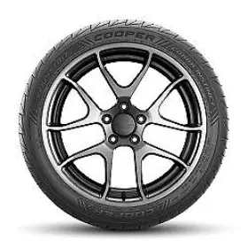 160117025 Cooper 235/40r18 Cobra Instinct Tire