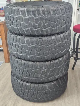 171069005 Cooper Set Of 4 Discoverer Rugged Trek - 265/60r18 Suv/truck Tires