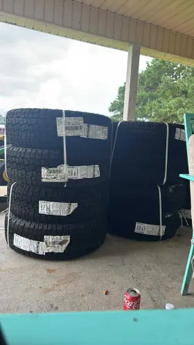 171263049 Cooper Discoverer Road Trail At 225/65r17 Tire