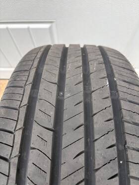 Evoluxx 221020329 Capricorn Uhp 235/45r18 Tire