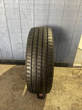 Firestone 207619 Used Transforce Ht 275/65r18 123/120s 13/32 Inch