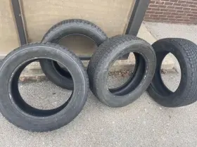 Firestone 225/65/r18 Set Of 4 Winterforce Tires Lt225/60/r18 Used For 1-1/2 Seasons Firestone 225/65/r18 Set Of 4 Winterforce Tires Lt225/60/r18 Used For 1-1/2 Seasons
