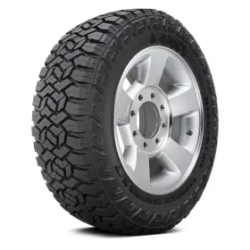 Rtf33125017a Fury Offroad Tire 33x12.5r17 Q Country Hunter R/t All Terrain / Off Road Mud