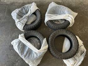 General 04503600000 Grabber At X 215/65r16 Tires 4 Pcs. Lightly Used