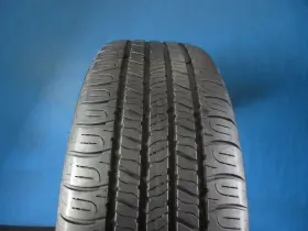 1423e Goodyear 123800158653 Used Assurance All Season 235 55 19 7-8/32 Tread