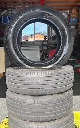 60r18 Goodyear 1m6w4 Eagle Touring M&s 255/60r18 - 400 For Set Of Four 638 Miles Portland
