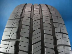 2345001231 Goodyear Used All Season Reliant 235 55 17 9-10/32 High Tread 1194c