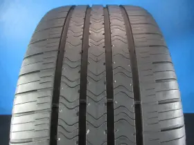 26500324 Goodyear Used Eagle Sport All Season Rft 285 40 20 7-8/32 Trd No Patch 1742f