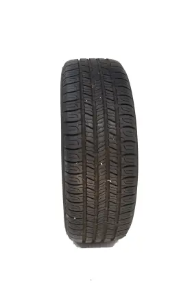 407562374 Goodyear Set Of 4 P215/60r16 Assurance All Season 95 T Used 8/32nds