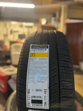 706171163 Goodyear 4 Eagle Ls-2 225/50r18 Tire