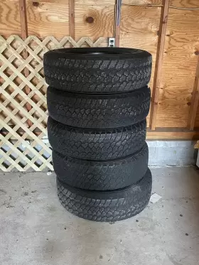 245x75r17 Goodyear 748104572 5 Wrangler - Tires. 4 Used 10 000 Miles 1 New 245x75r17 Goodyear 748104572 5 Wrangler - Tires. 4 Used 10 000 Miles 1 New