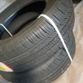 65r17 Gt Radial B516 4 Tires Champiro Touring A/s 235/65r17 104h All Season