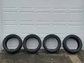 142200025 Hankook Kinergy All -season 225/45/18 Tires. Like New Condition Only 3k Miles