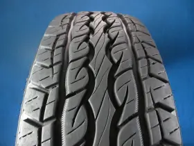 1520058 Kumho Used Mavis Mountaineer Apt Lt275 70 18 13-14/32 High Tread 2xl