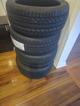 2185393 Kumho Tires