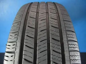 7005674523 Kumho Used Solus Ta11 235 65 17 7-8/32 Tread No Patch 1846c