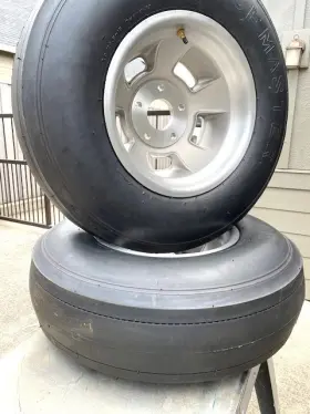 D4519 M&h Racemaster Tires 900 X 15 Drag Slicks And Tubes. New Never Run Tubes