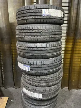 60r18 Michelin 05819 Defender Tires In Size 245/60r18