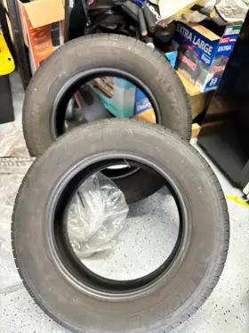 06384 Michelin 2 Tires .. Perfect For Honda Odyssey Like New