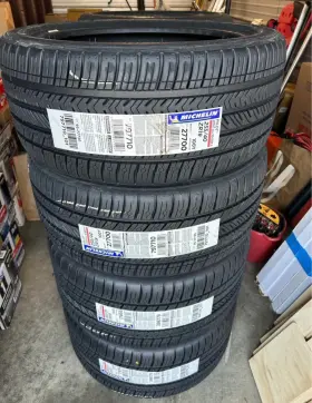 1355.96 Michelin Pilot Sport All Season 4 Staggered Set 2x 285/35/19 And 255/40/19
