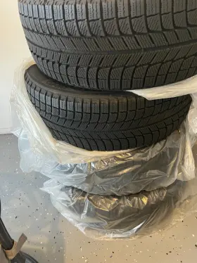 55r17 Michelin 21008 X-ice Snow 215/55r17 98h Tires Practically New 55r17 Michelin 21008 X-ice Snow 215/55r17 98h Tires Practically New