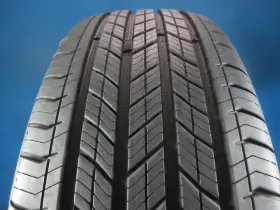 216551651 Michelin Used Primacy All Season 235 60 19 8-9/32 High Tread 1029e