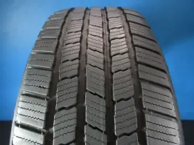 246045694 Michelin Used Defender Ltx M/s 255 60 19 9/32 High Tread No Patch 1110e 246045694 Michelin Used Defender Ltx M/s 255 60 19 9/32 High Tread No Patch 1110e