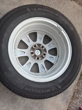 60r16 Michelin 31690 Defender 2 215/60r16 Tire