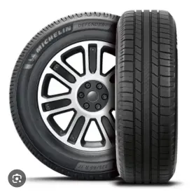 55r20 Michelin 50833 Defender 2 - 235/55r20 Tire Used Like New Set Of 4 Tires