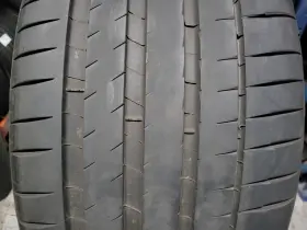 5426-46 Michelin 1 Used 285/30/22 Pilot Sport 4 S 8/32 - Minor Heat Ring Near Side Patch 5426-46 Michelin 1 Used 285/30/22 Pilot Sport 4 S 8/32 - Minor Heat Ring Near Side Patch