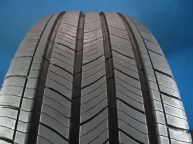 5670045735 Michelin Used Primacy A/s 235 55 19 7-8/32 Tread 1405e