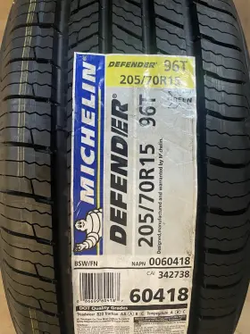 70r15 Michelin 60418 Inch New Defender 205/70r15 96t