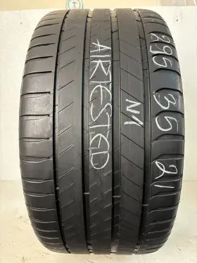 65637 Michelin 1 Tire 295 35 21 Latitude Sport 3 N1 76%-80% Tread 107y 65637 Michelin 1 Tire 295 35 21 Latitude Sport 3 N1 76%-80% Tread 107y