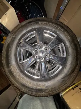 65r18 Michelin 73594 Primacy Xc 275/65r18 116t All-season Suv Truck Tire Used Good Condition