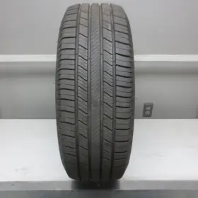 Ut-30491 Michelin 235/60r18 Defender2 107h Tire 9/32nd No Repairs