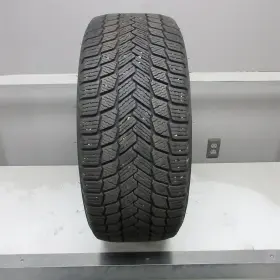 Ut-31726 Michelin 245/45r19 X-ice Snow 102h Tire 9/32nd No Repairs