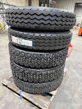 Michelin Xds2 Lot Of 5 Tire 11r24.5. Mechelin General-continental Bfgoodrich Bridgestone