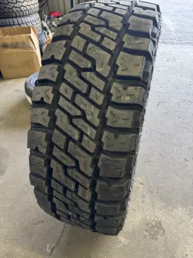 37x12.50r17lt Mickey Thompson 331305002 Baja Legend Exp 37x12.50r17lt/8 124q Tire