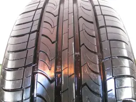 11412nxk Nexen P235/50r18 Classe Premiere Cp672 97 V Used 9/32nds 11412nxk Nexen P235/50r18 Classe Premiere Cp672 97 V Used 9/32nds